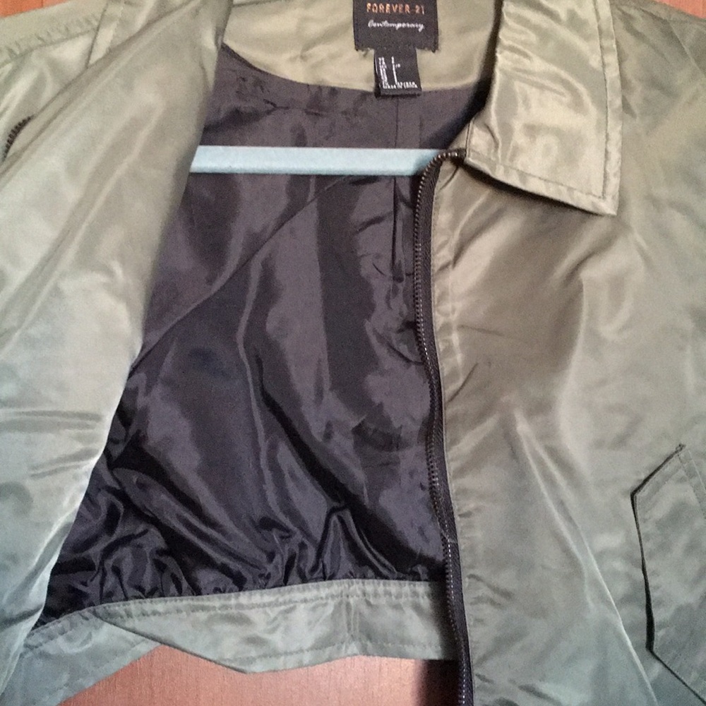 Jacket - Picture 8 of 9